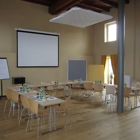 Jufa Weinviertel - Eselsmuehle