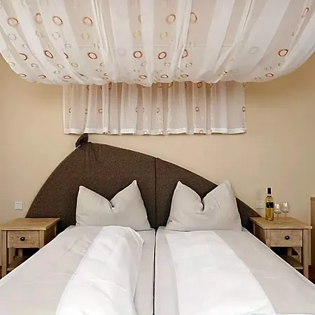 Hotel Jufa Weinviertel - Eselsmuehle 3*