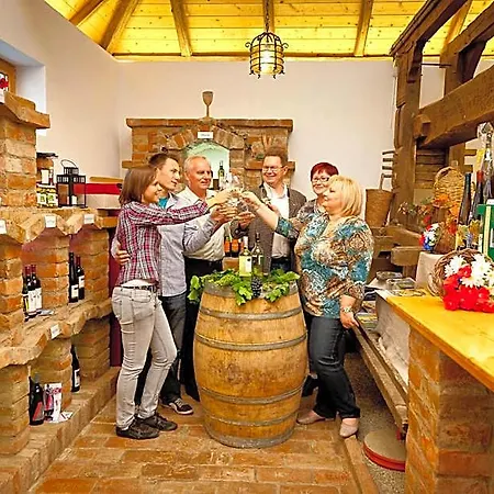 Jufa Weinviertel - Eselsmuehle Hotel Seefeld-Kadolz