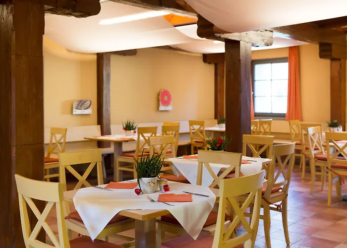 Jufa Weinviertel - Eselsmuehle Hotel Seefeld