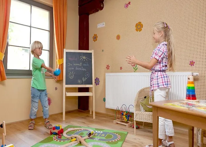 Hotel Jufa Weinviertel - Eselsmuehle 3*